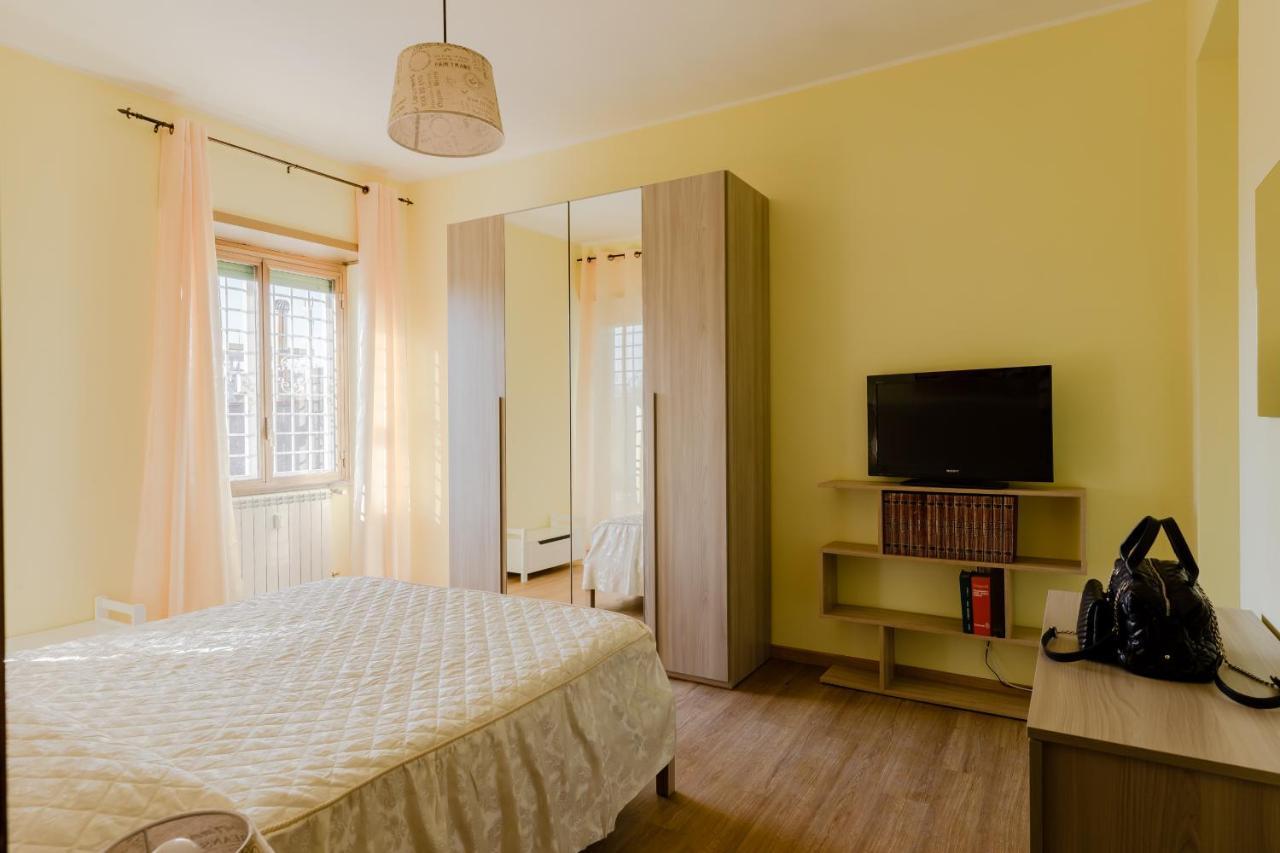Le Rondini Apartment, 5 Persone, 2 Balconi, Policlinico Tor Vergata E Casilino Rome Bagian luar foto