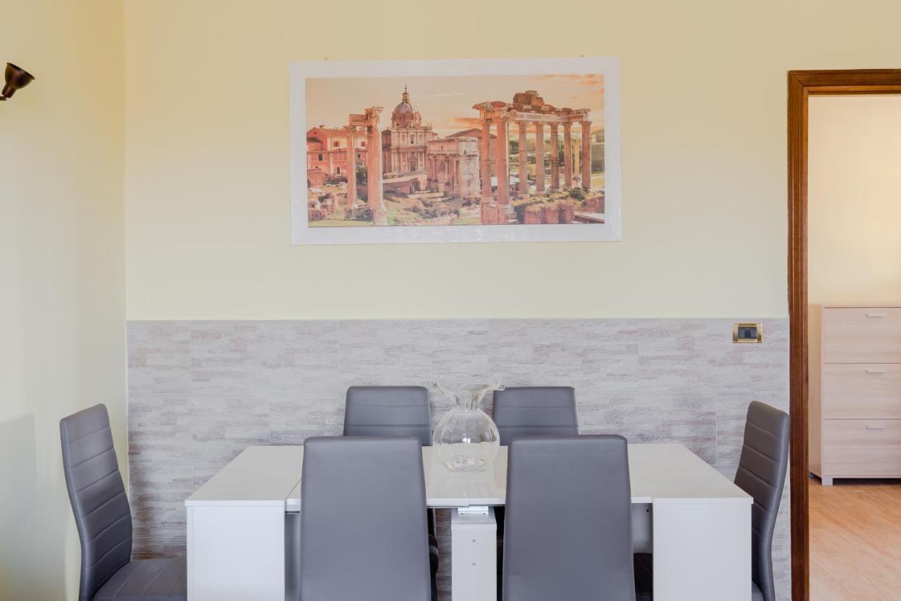 Le Rondini Apartment, 5 Persone, 2 Balconi, Policlinico Tor Vergata E Casilino Rome Bagian luar foto