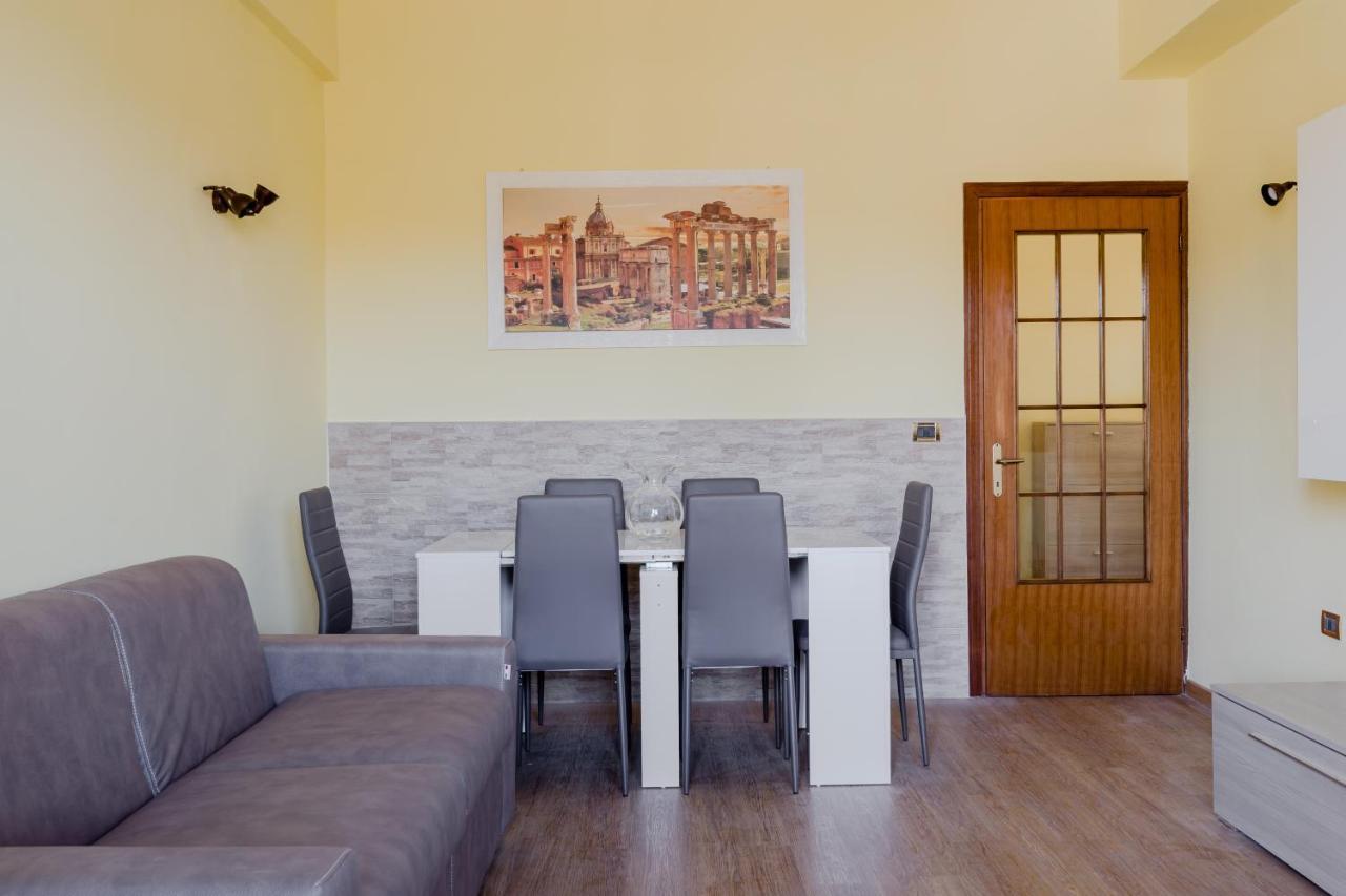 Le Rondini Apartment, 5 Persone, 2 Balconi, Policlinico Tor Vergata E Casilino Rome Bagian luar foto
